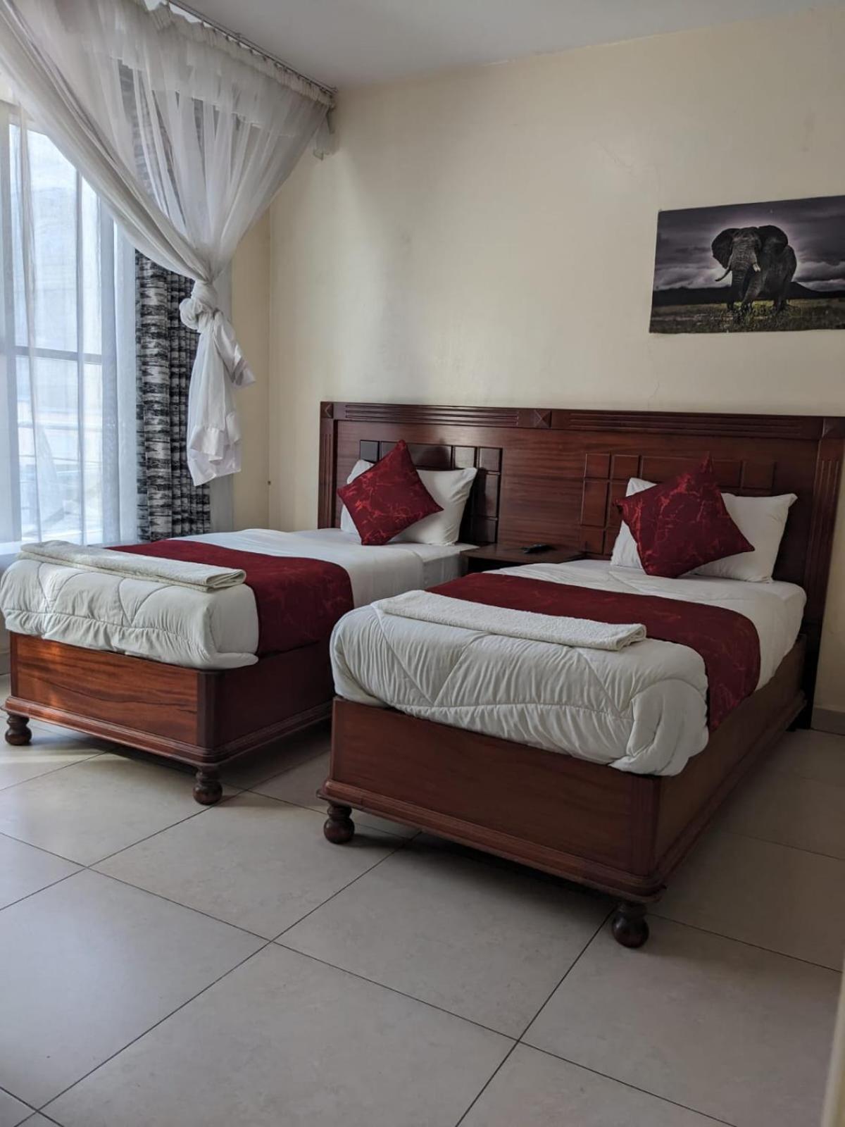 Epitome Times Hotel Nairobi Ngoại thất bức ảnh